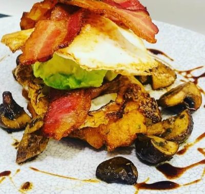 Button Mushrooms and egg on corn fritters